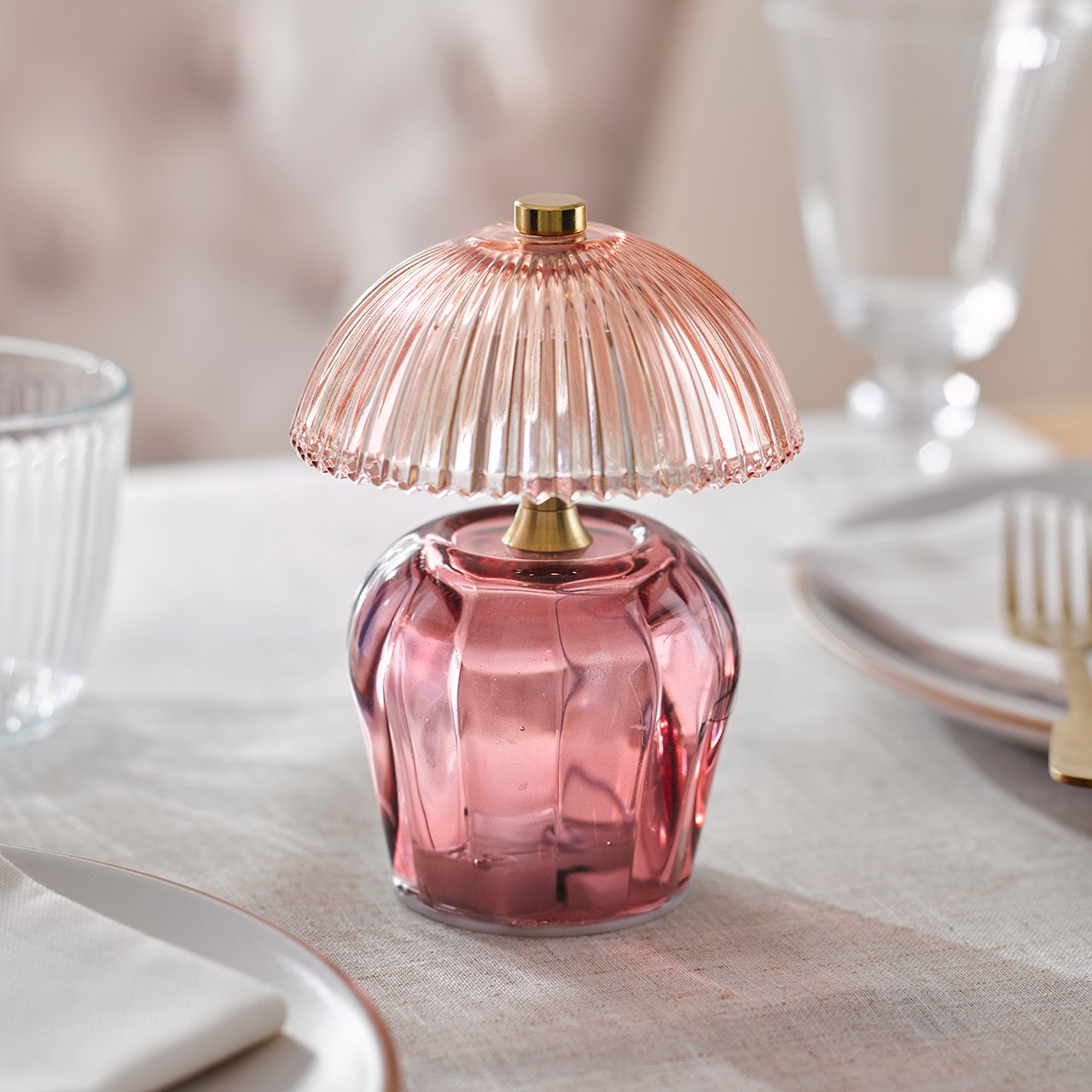 Ritzy Glass Lamp