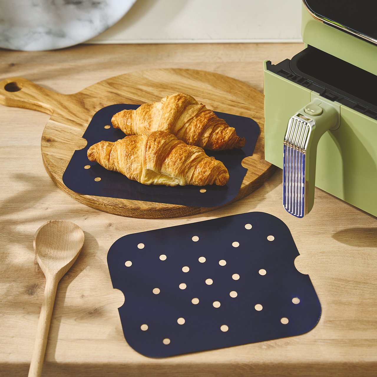 Non-Stick Reusable Air Fryer Liners