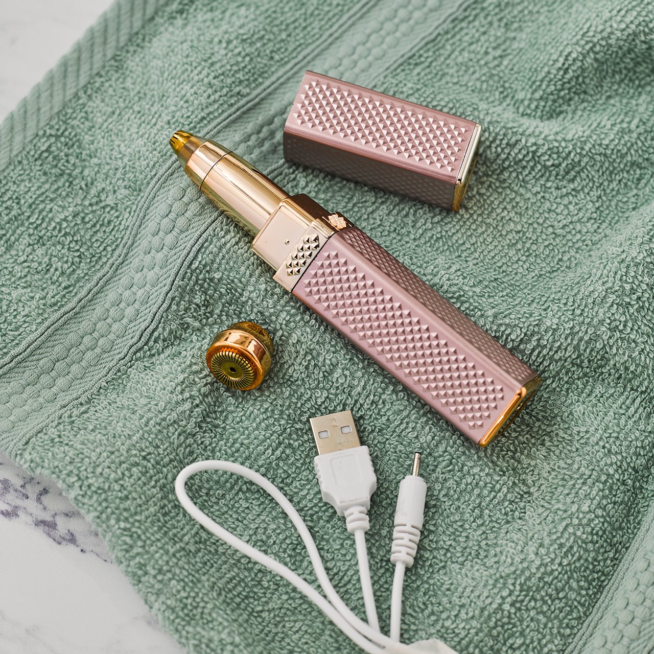 2-in-1 Brow and Facial Hair Tool