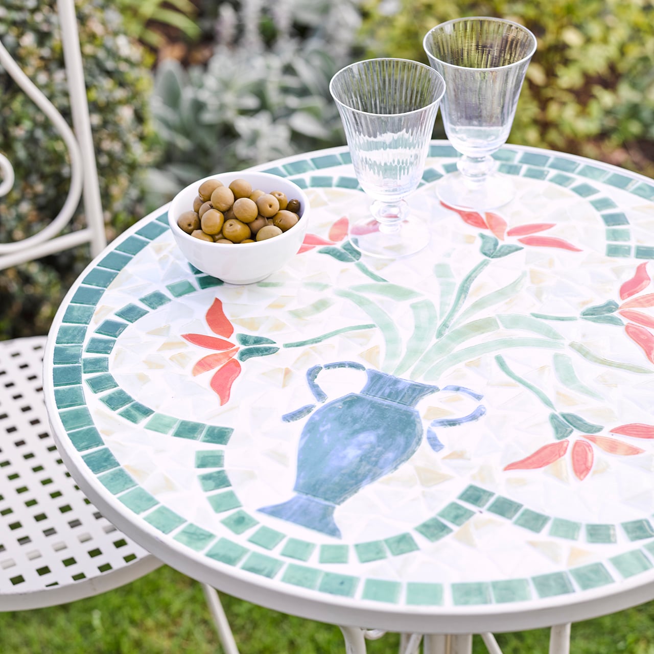 Chedworth Mosaic Bistro Set