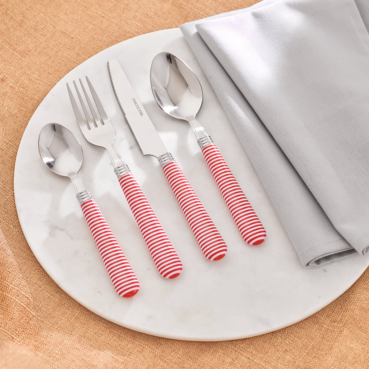 16-piece Bistro Cutlery Set