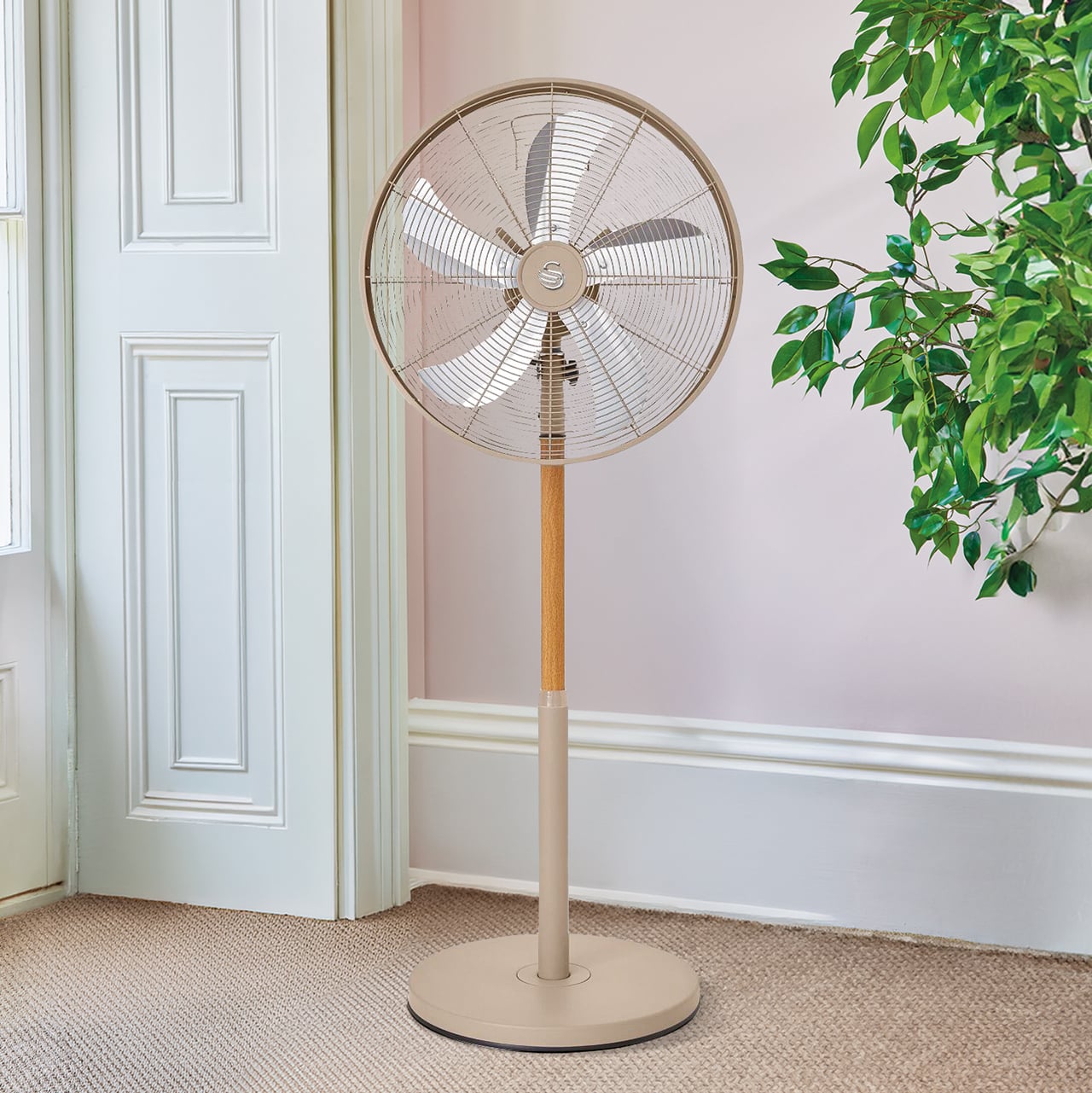 16 Inch Nordic Pedestal Fan