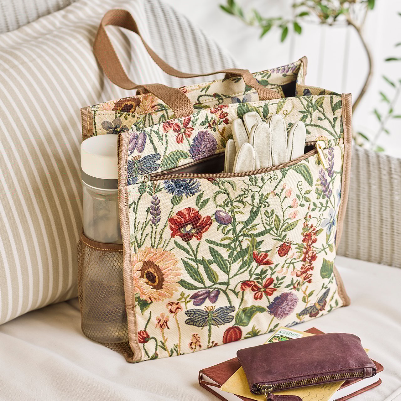 Morning Garden Shopper