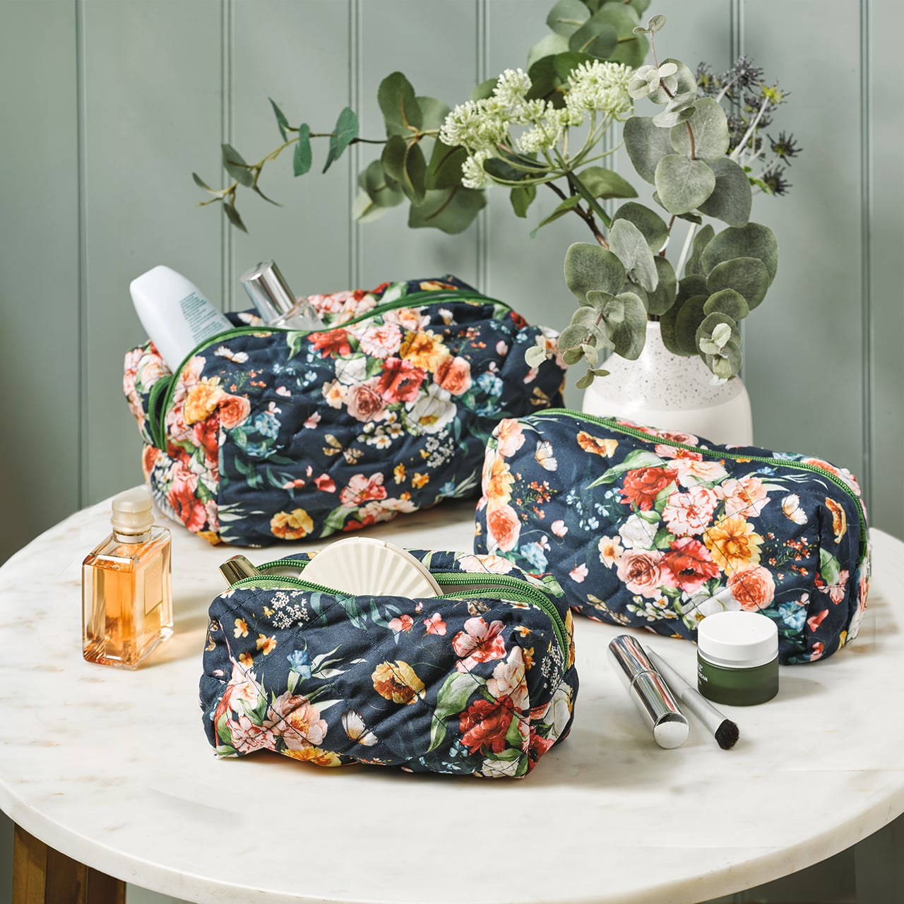 Set of 3 Nesting Make-up Bags