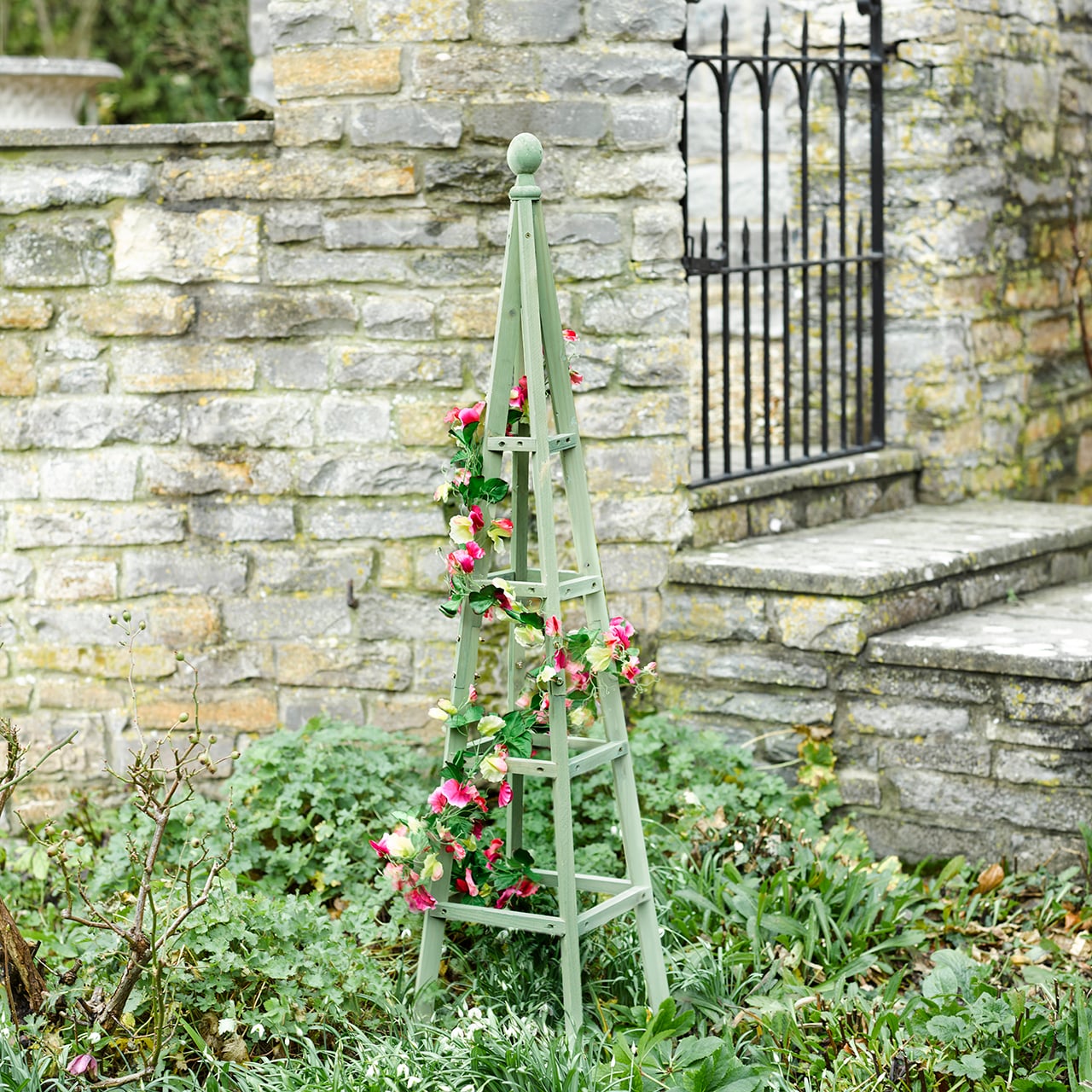 Wooden Garden Obelisk