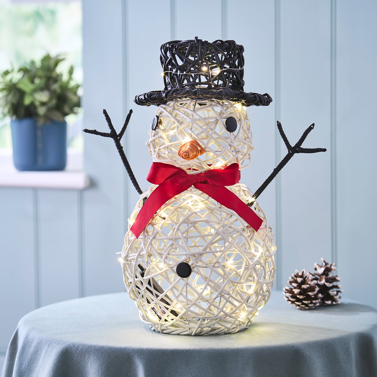 Outdoor Snowman Light