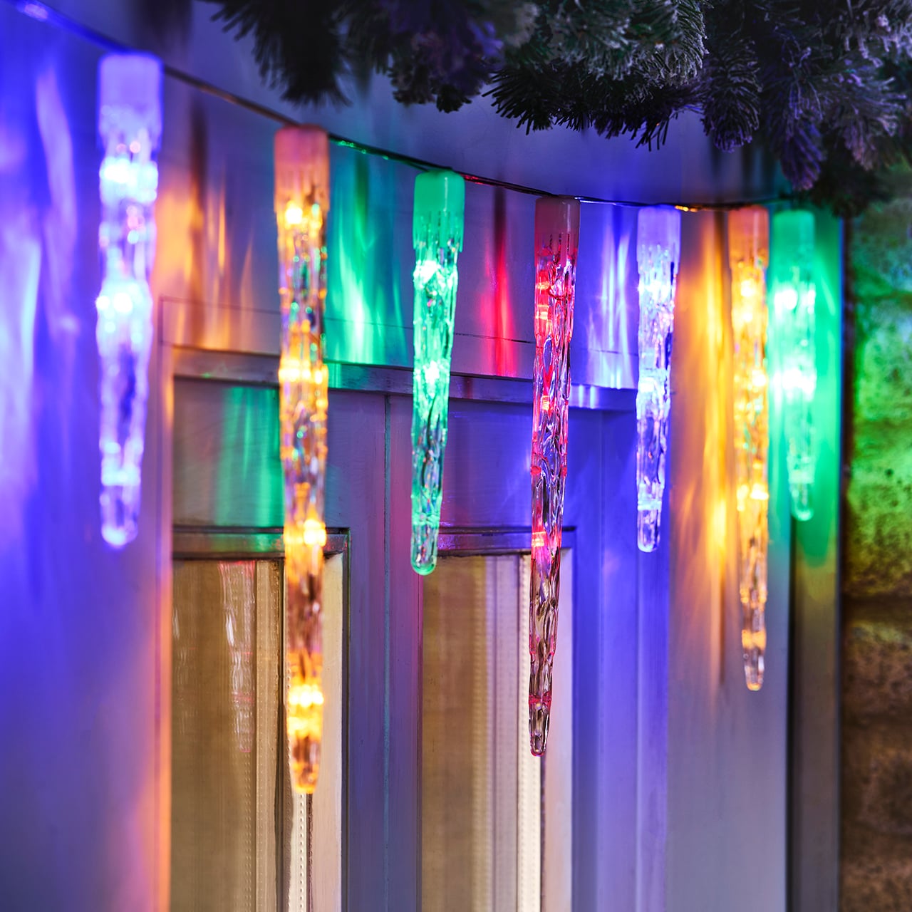 24 Colour-Changing Icicle Lights