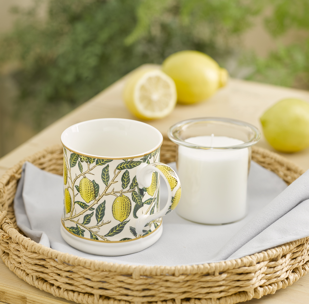 William Morris Fruits Mug Candle