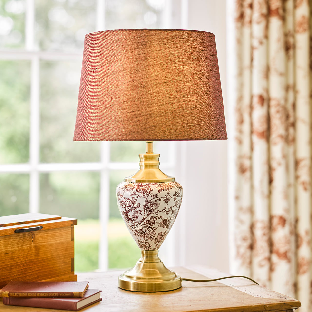 Classic Ceramic Table Lamp