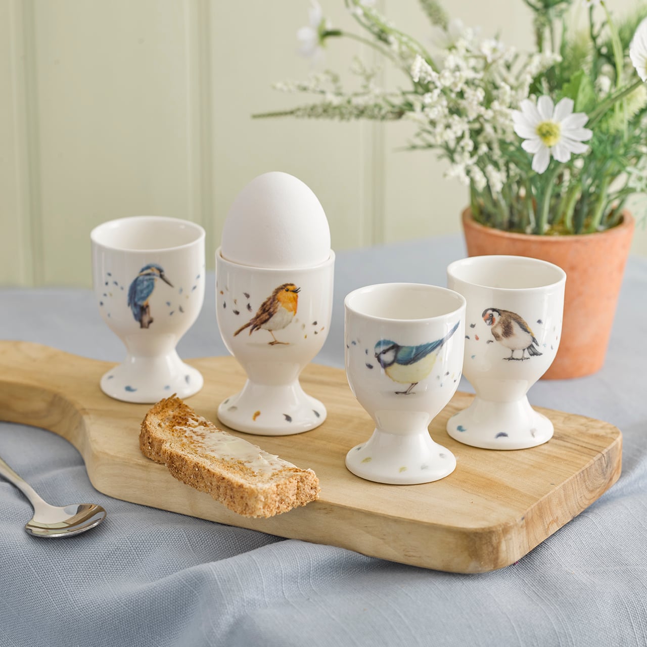Set of 4 British Birds Egg Cups
