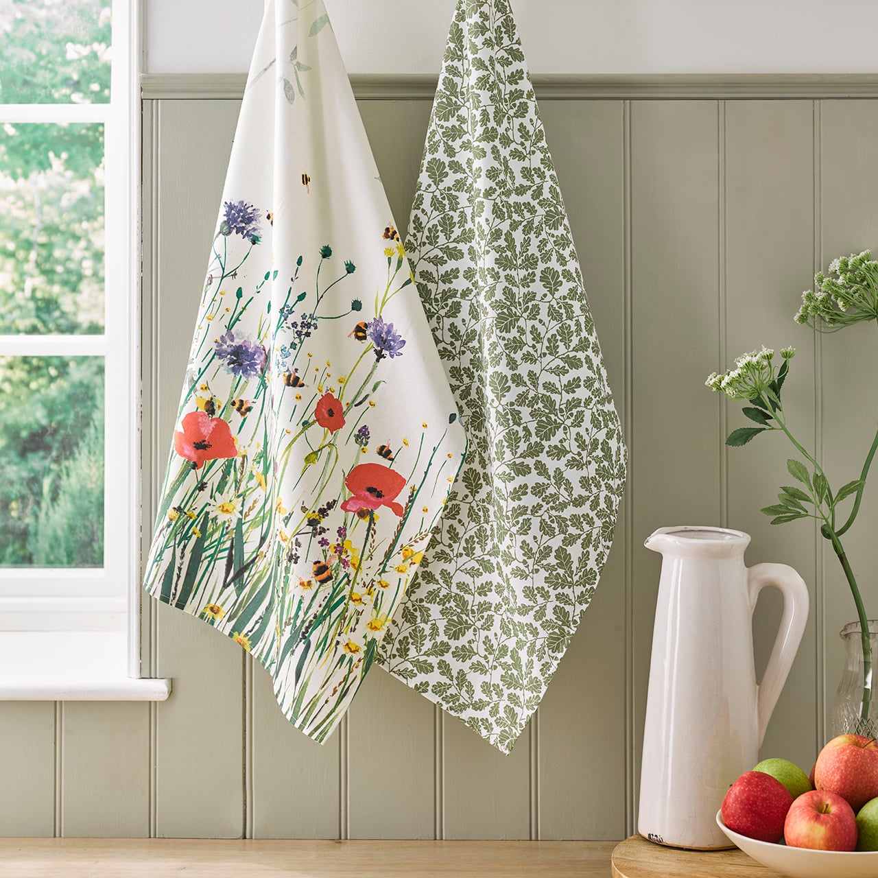 Set of 2 Poppies and Bee National Trust Tea Towels