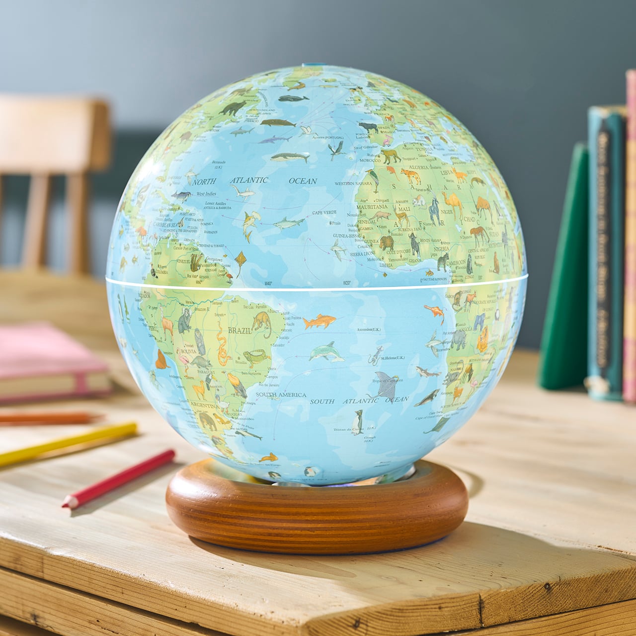 Animal Travel Globe