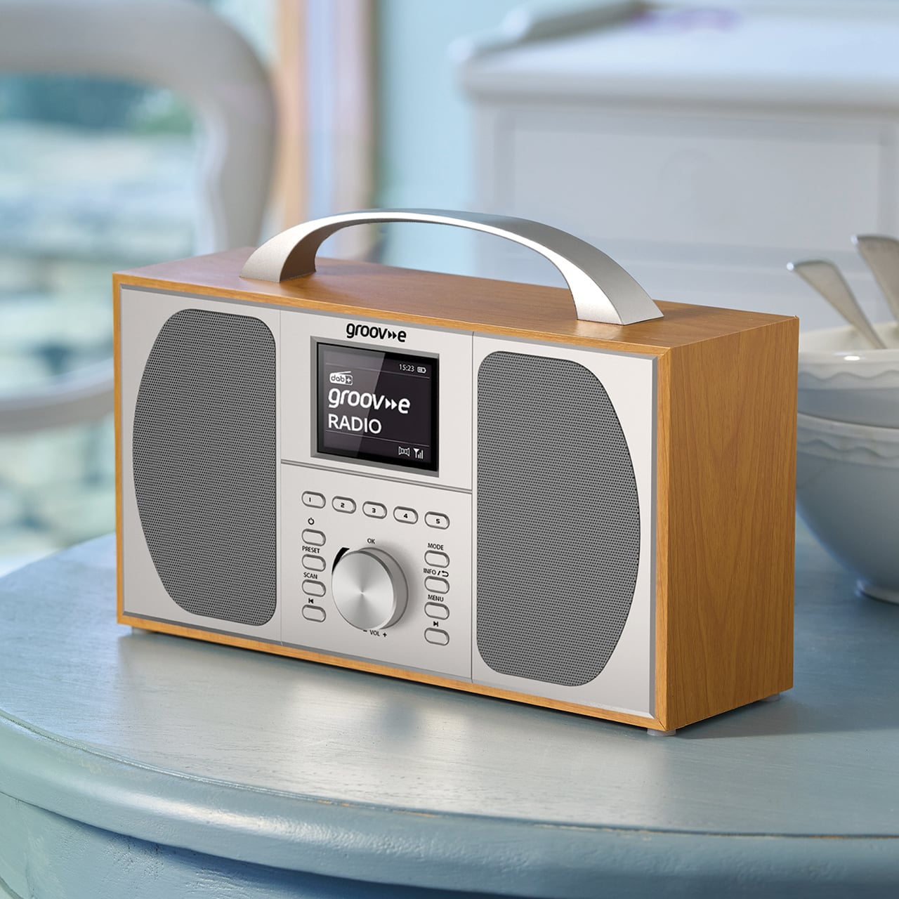 Wooden DAB Radio