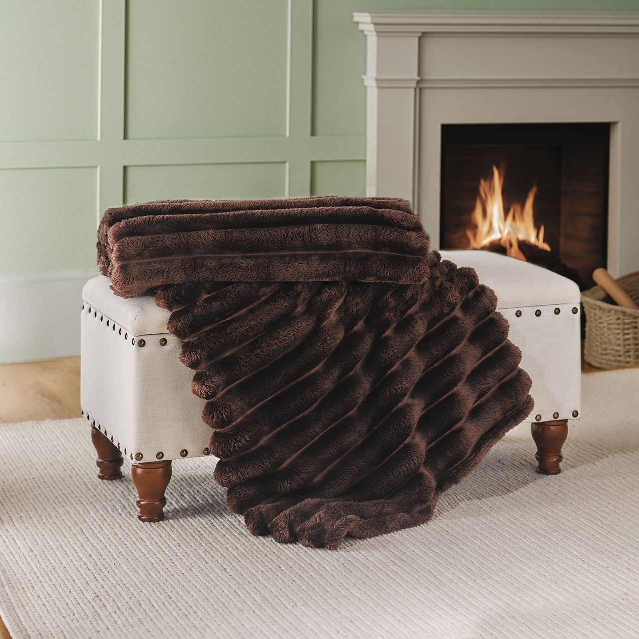 Chocolate Ribbed Fleece Throw