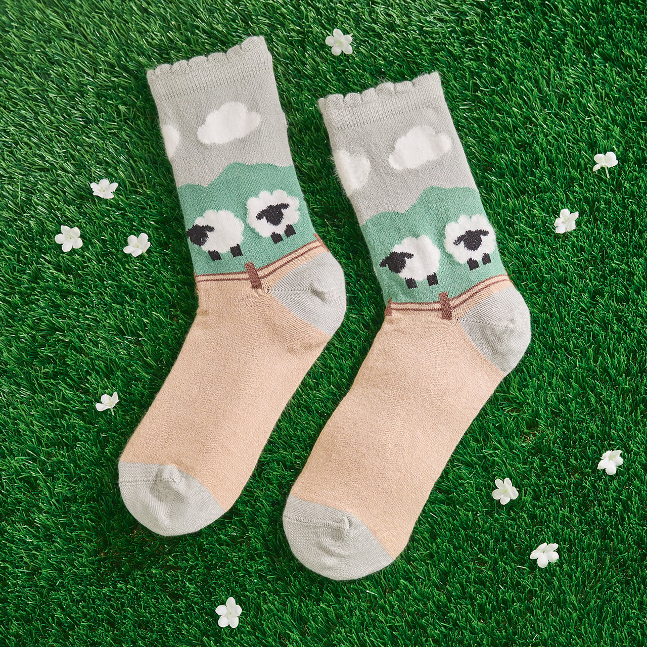 Set of 2 Grey Aran Sheep Socks