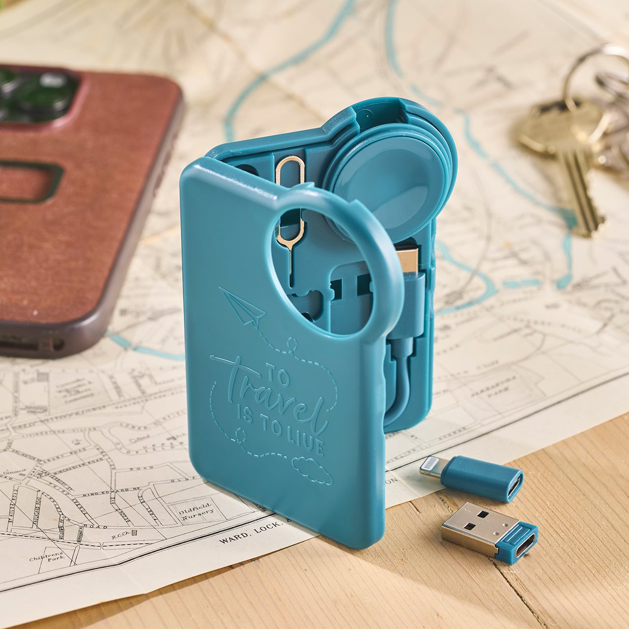 Travel Kit with Cable and Adaptors