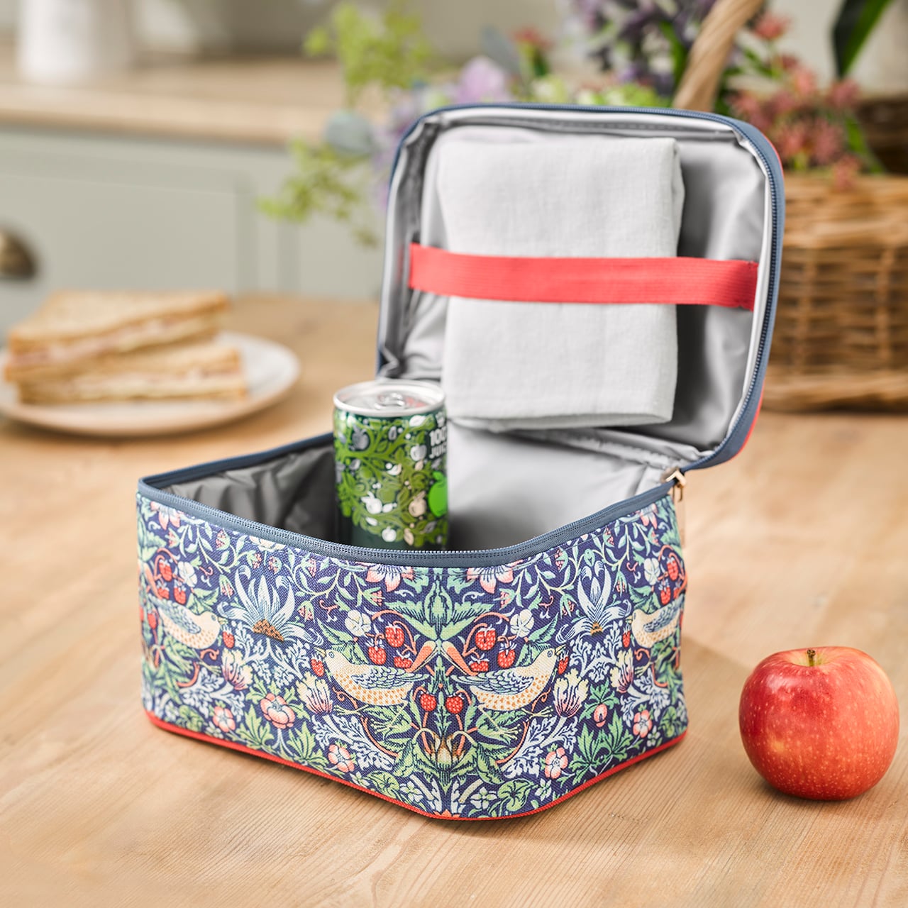 William Morris Strawberry Thief Lunch Bag