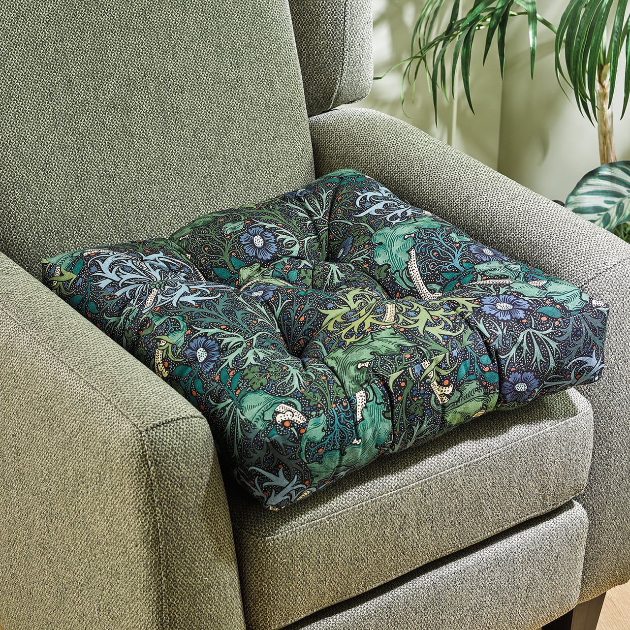 William Morris Armchair Booster Cushion