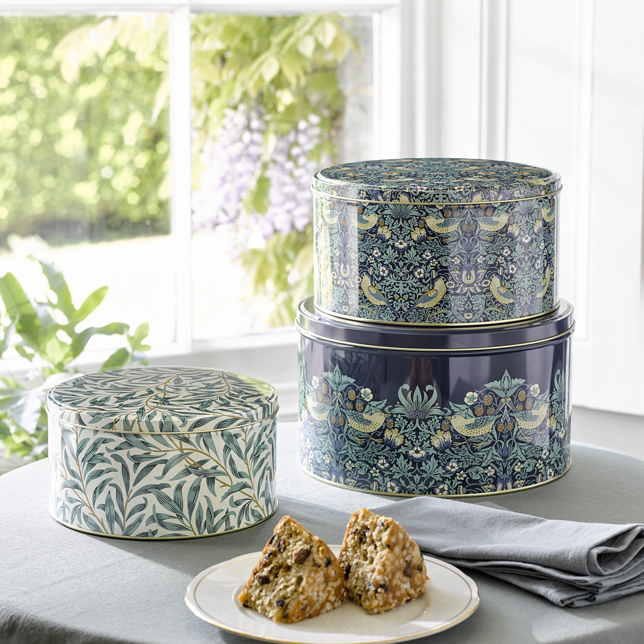 Set of 3 William Morris Nesting Cake Tins