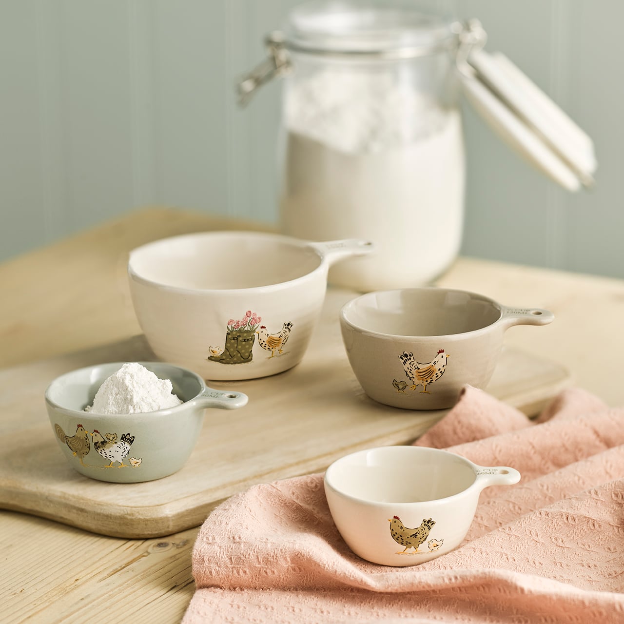 Farmyard Measuring Cups