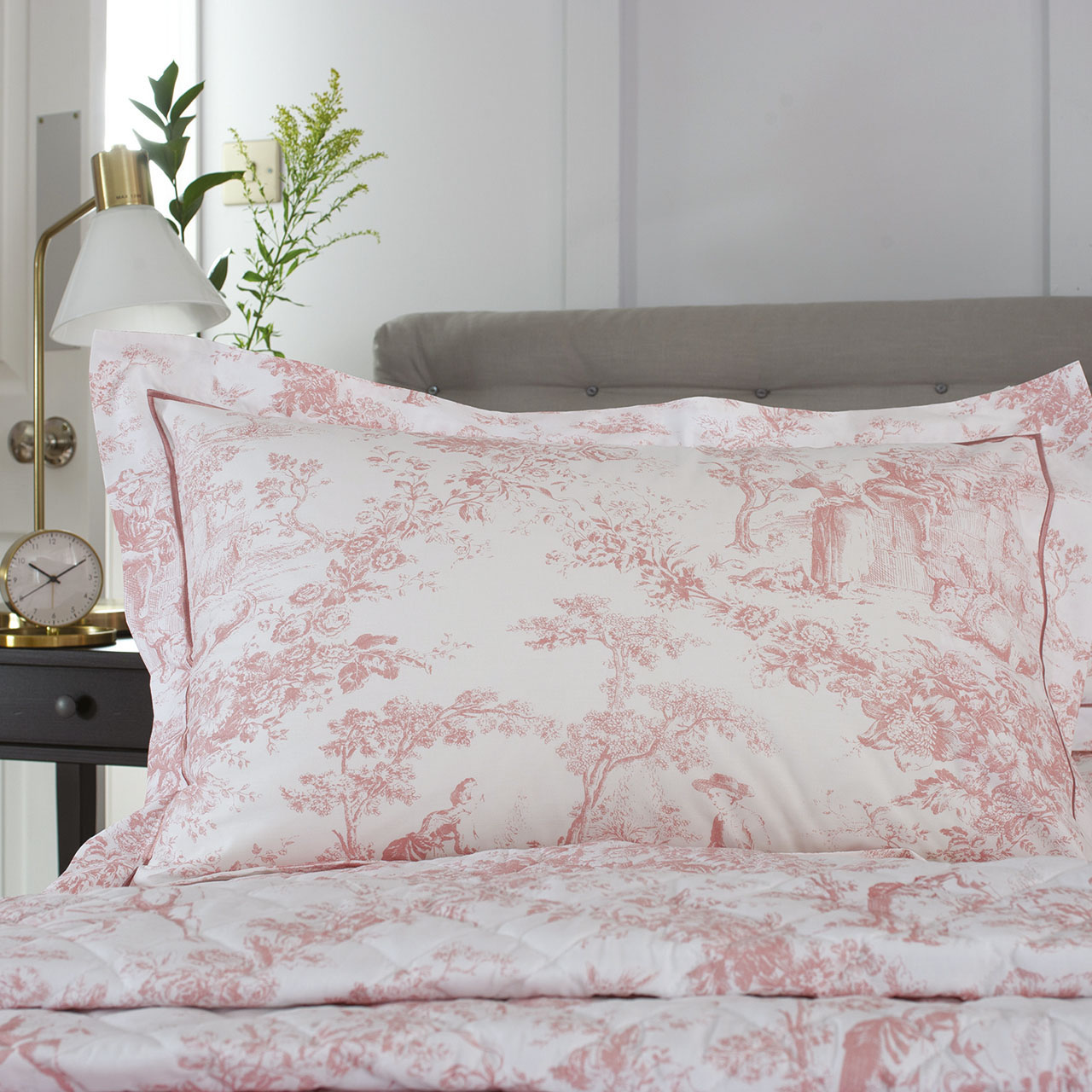 Toile de Jouy Oxford Pillowcases - Pair