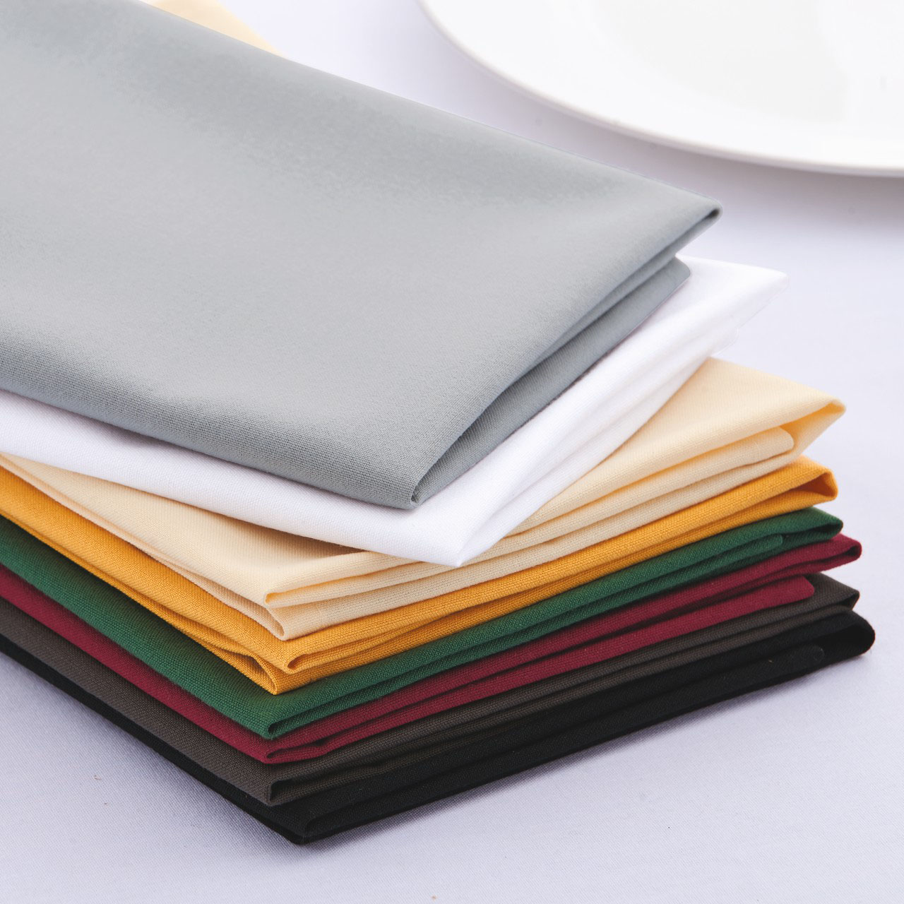 Restaurant Quality Tablecloths and Napkins