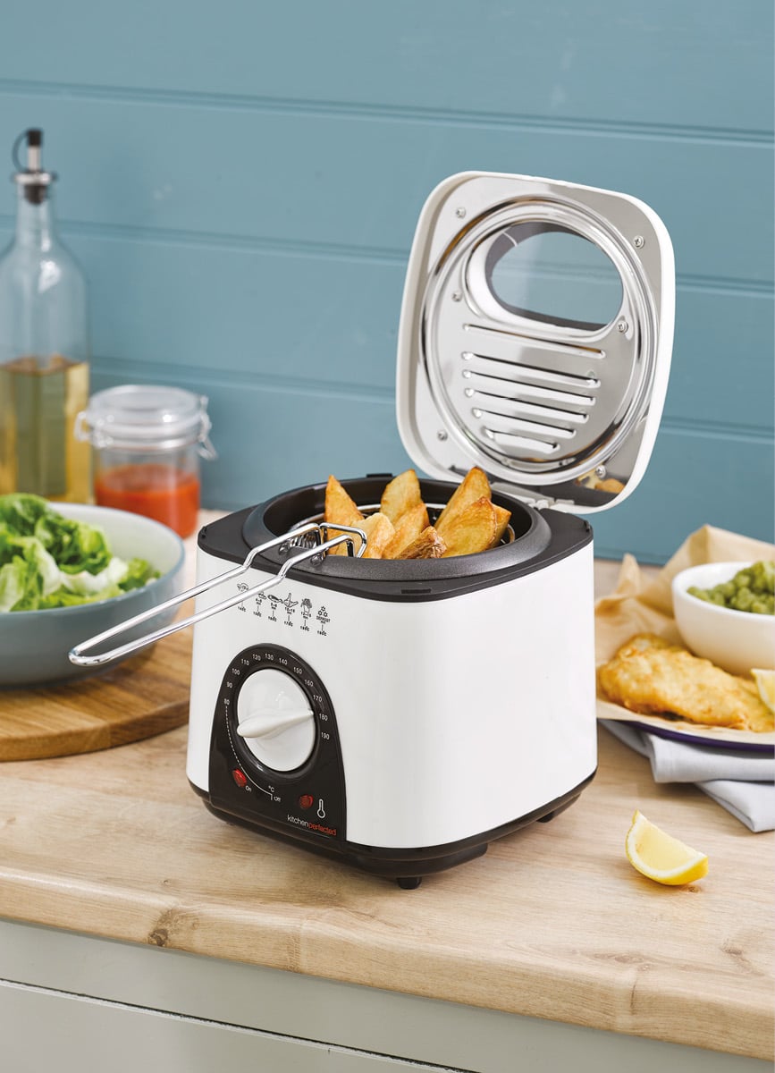 Mini white deep fat fryer 