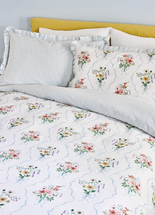 White bedlinen with floral design