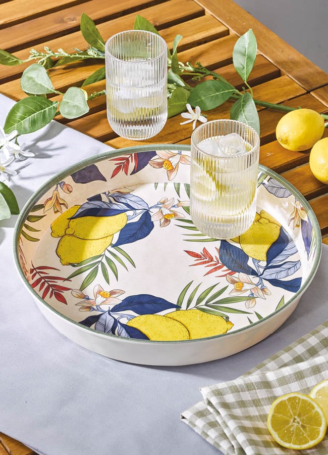 Round tray showing colourful lemon design