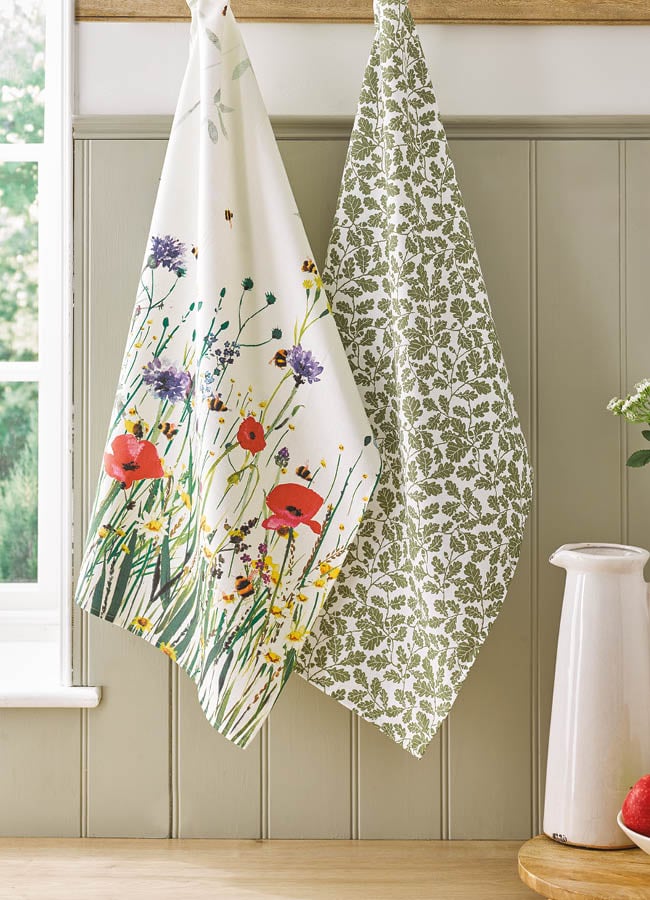 Poppies and Bee National Trust Tea Towels
